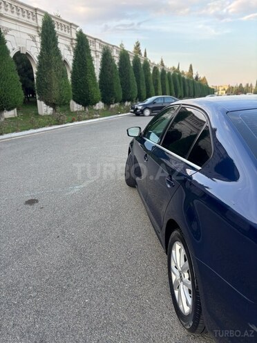 Volkswagen Jetta 2013, 323,478 km - 2.5 l - Gəncə