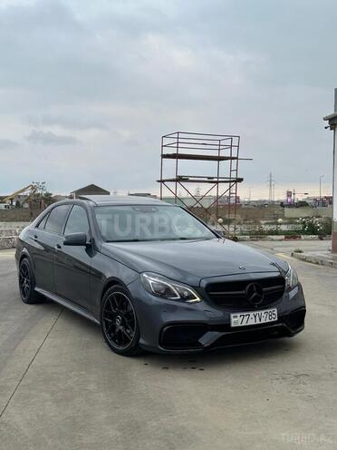Mercedes E 250 4MATIC 2015, 157,500 km - 2.1 л - Bakı