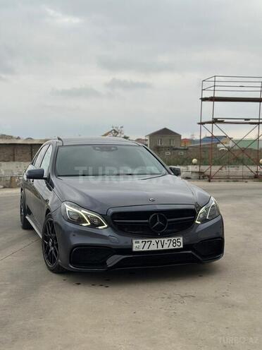 Mercedes E 250 4MATIC 2015, 157,500 km - 2.1 л - Bakı