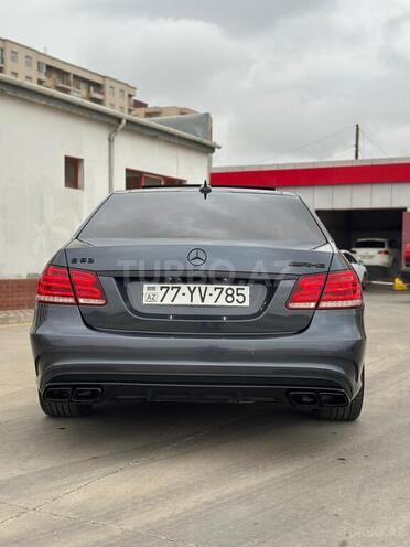 Mercedes E 250 4MATIC 2015, 157,500 km - 2.1 л - Bakı