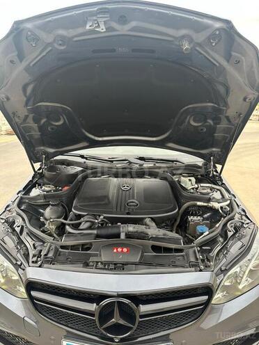 Mercedes E 250 4MATIC 2015, 157,500 km - 2.1 л - Bakı