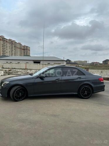 Mercedes E 250 4MATIC 2015, 157,500 km - 2.1 л - Bakı