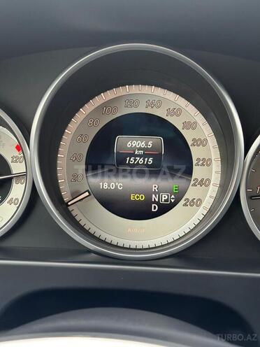 Mercedes E 250 4MATIC 2015, 157,500 km - 2.1 л - Bakı