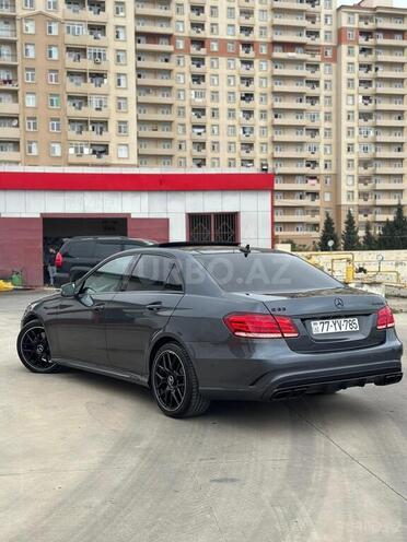 Mercedes E 250 4MATIC 2015, 157,500 km - 2.1 л - Bakı