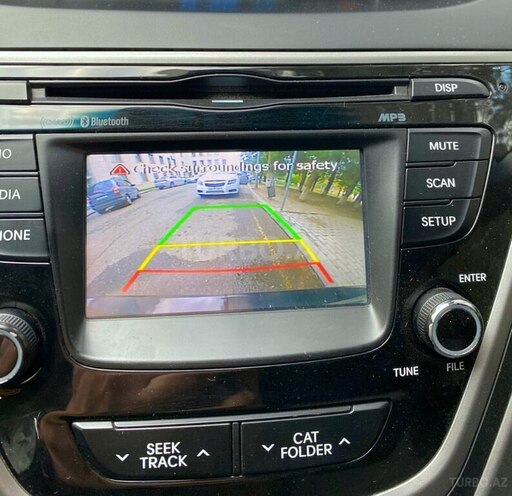 Hyundai Elantra 2015, 167,000 km - 1.8 l - 
