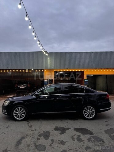 Volkswagen Passat 2011, 335,000 km - 1.8 l - Bakı