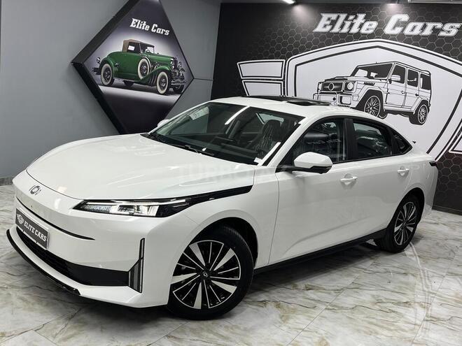 Changan Qiyuan A05-9