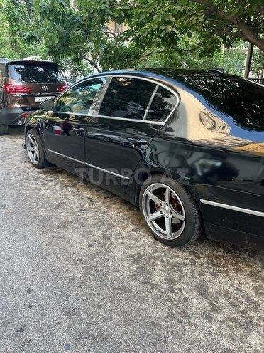 Volkswagen Passat 2005, 330,000 km - 2.0 l - Bakı