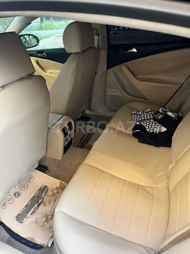 Volkswagen Passat 2005, 330,000 km - 2.0 l - Bakı