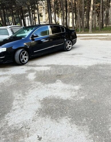Volkswagen Passat 2005, 330,000 km - 2.0 l - Bakı