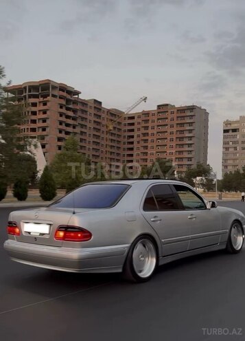 Mercedes E 240 2000, 349,000 km - 2.6 l - Gəncə