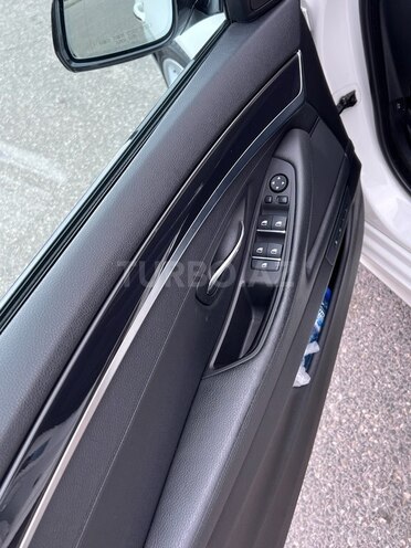 BMW 520 2015, 180,000 km - 2.0 l - Bakı