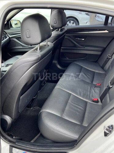 BMW 520 2015, 180,000 km - 2.0 l - Bakı