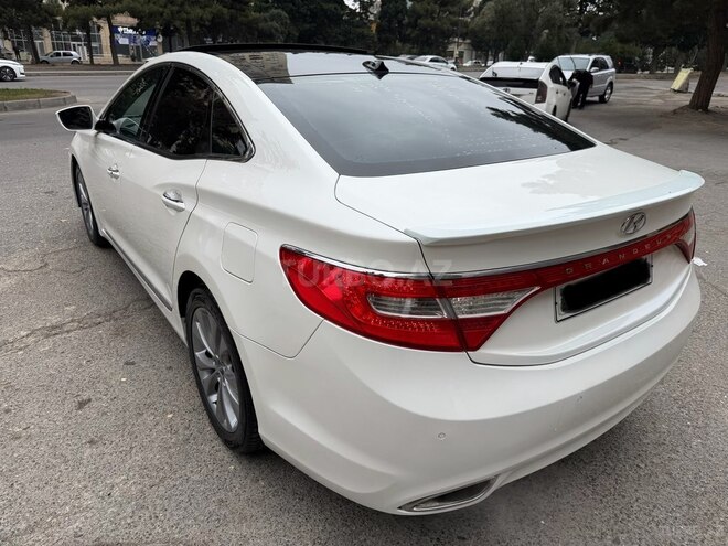 Hyundai Grandeur 2011, 295,000 km - 3.0 л - Bakı