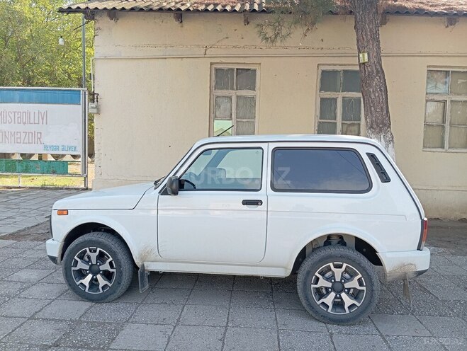 LADA (VAZ) Niva 2024, 37,000 km - 1.7 l - Gəncə
