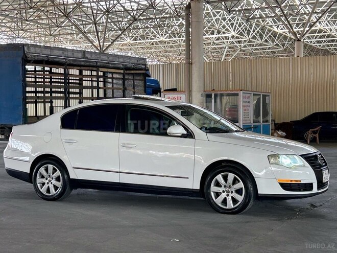 Volkswagen Passat 2005, 345,000 km - 2.0 l - Gəncə