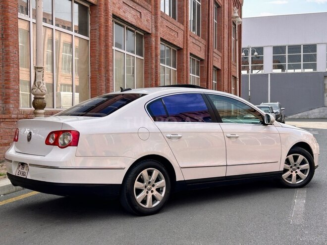 Volkswagen Passat 2005, 345,000 km - 2.0 l - Gəncə