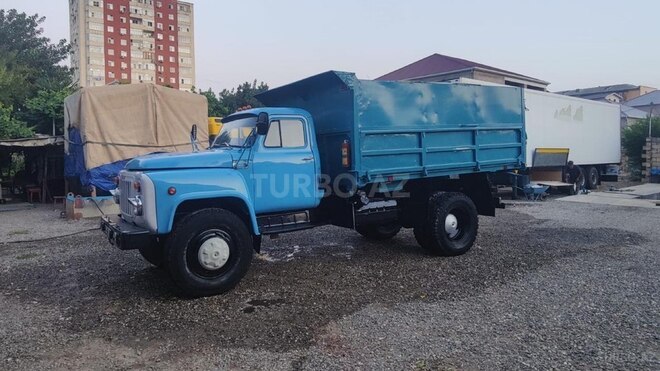 GAZ 53-3