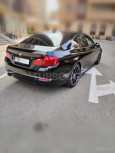 BMW 528-2