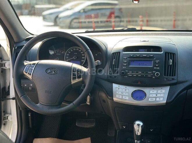 Hyundai Elantra 2010, 271,500 km - 2.0 l - Bakı