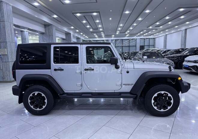Jeep Wrangler-4