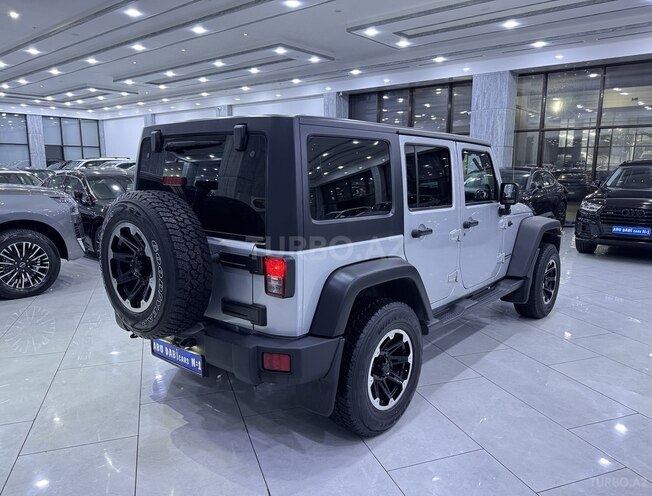 Jeep Wrangler-5