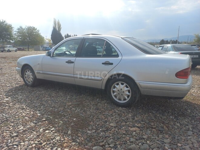 Mercedes E 230 1996, 312,456 km - 2.3 l - Bakı