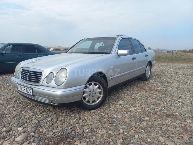 Mercedes E 230 1996, 312,456 km - 2.3 l - Bakı