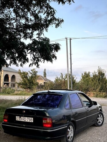 Opel Vectra 1994, 260,000 km - 2.0 l - Xaçmaz