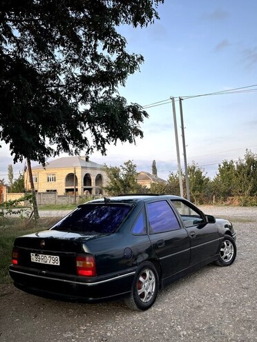 Opel Vectra 1994, 260,000 km - 2.0 l - Xaçmaz