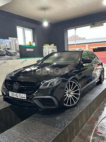 Mercedes E 300 2018, 121,352 km - 2.0 l - Masallı
