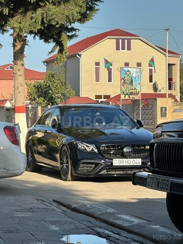 Mercedes E 300 2018, 121,352 km - 2.0 l - Masallı