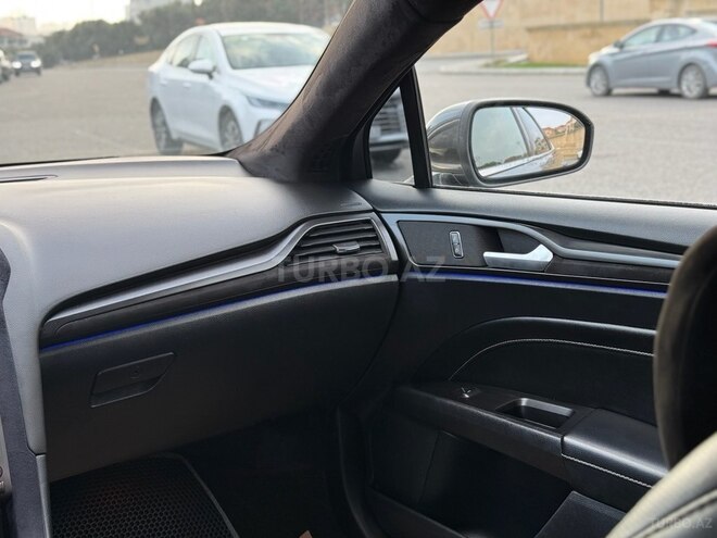 Ford Fusion (North America) 2020, 186,000 km - 2.0 л - Bakı