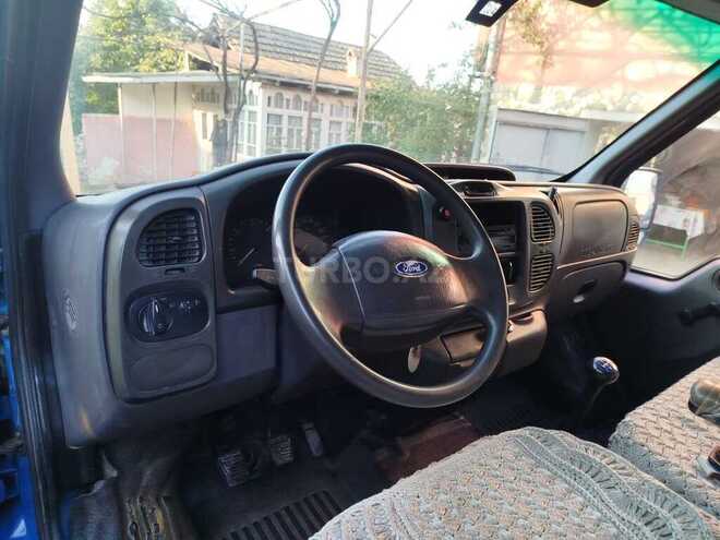 Ford Transit 2001, 580,000 km - 2.4 л - Quba