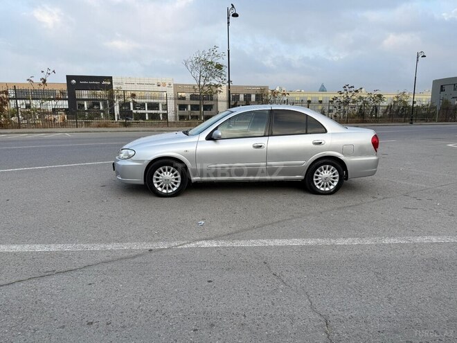 Nissan Sunny 2010, 216,000 km - 1.6 л - Bakı
