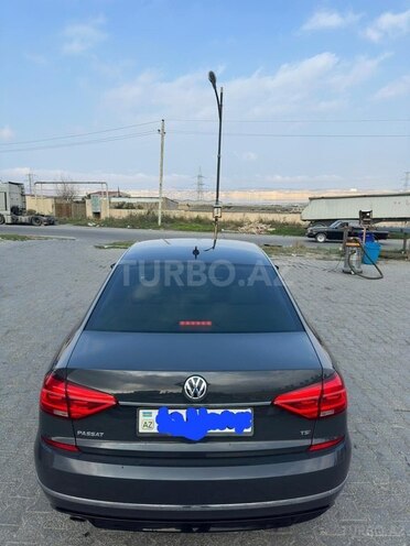 Volkswagen Passat 2016, 215,000 km - 1.8 l - Bakı