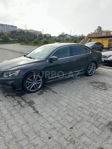 Volkswagen Passat 2016, 215,000 km - 1.8 l - Bakı