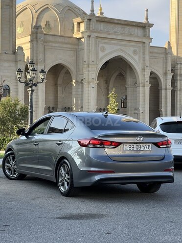 Hyundai Elantra 2018, 132,771 km - 2.0 l - Bakı