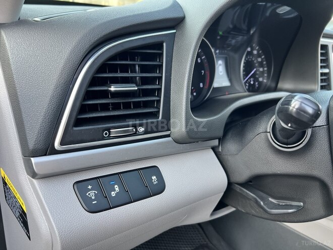 Hyundai Elantra 2018, 132,771 km - 2.0 l - Bakı