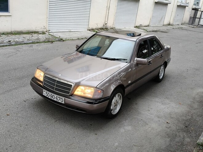 Mercedes C 220 1993, 386,000 km - 2.2 л - Bakı