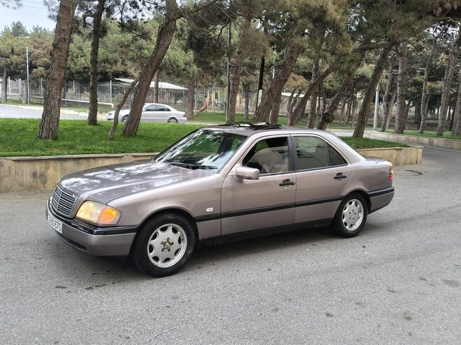 Mercedes C 220 1993, 386,000 km - 2.2 л - Bakı