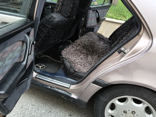 Mercedes C 220 1993, 386,000 km - 2.2 л - Bakı