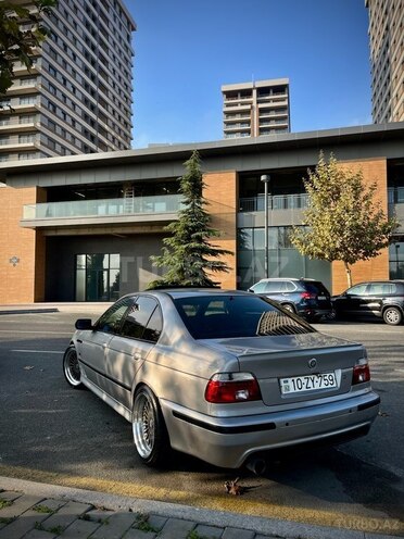 BMW 528 1997, 282,000 km - 2.8 л - Bakı