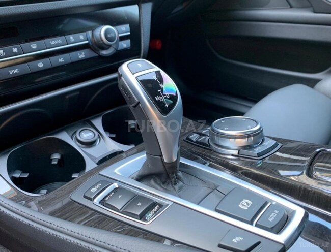 BMW 528 2016, 134,000 km - 2.0 l - Bakı