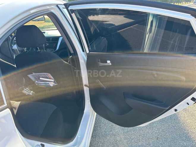 Hyundai Accent 2013, 130,000 km - 1.4 l - Gəncə