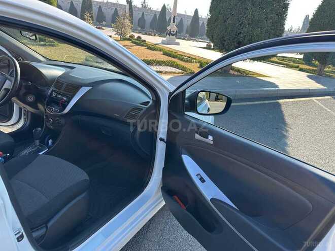 Hyundai Accent 2013, 130,000 km - 1.4 l - Gəncə