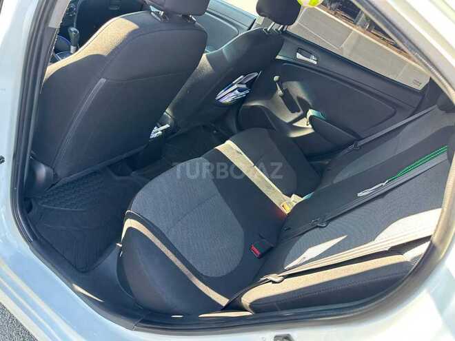 Hyundai Accent 2013, 130,000 km - 1.4 l - Gəncə