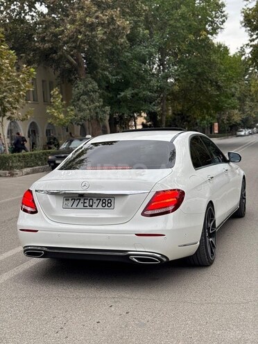 Mercedes E 220 d 2017, 119,000 km - 2.0 l - Yevlax