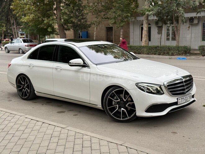 Mercedes E 220 d 2017, 119,000 km - 2.0 l - Yevlax
