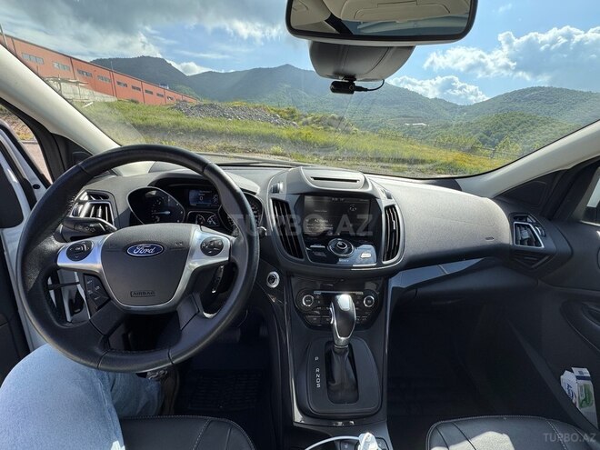 Ford Kuga 2015, 58,000 km - 2.0 l - Bakı